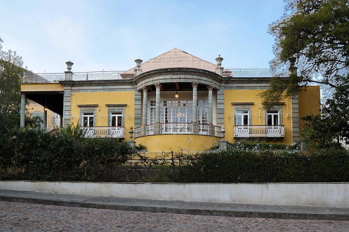 Casa Falguera En El Centro De 10p Villa Guanajuato